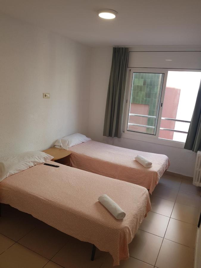 Hostal Mozaik Lloret โยเรตเดมาร์ ภายนอก รูปภาพ