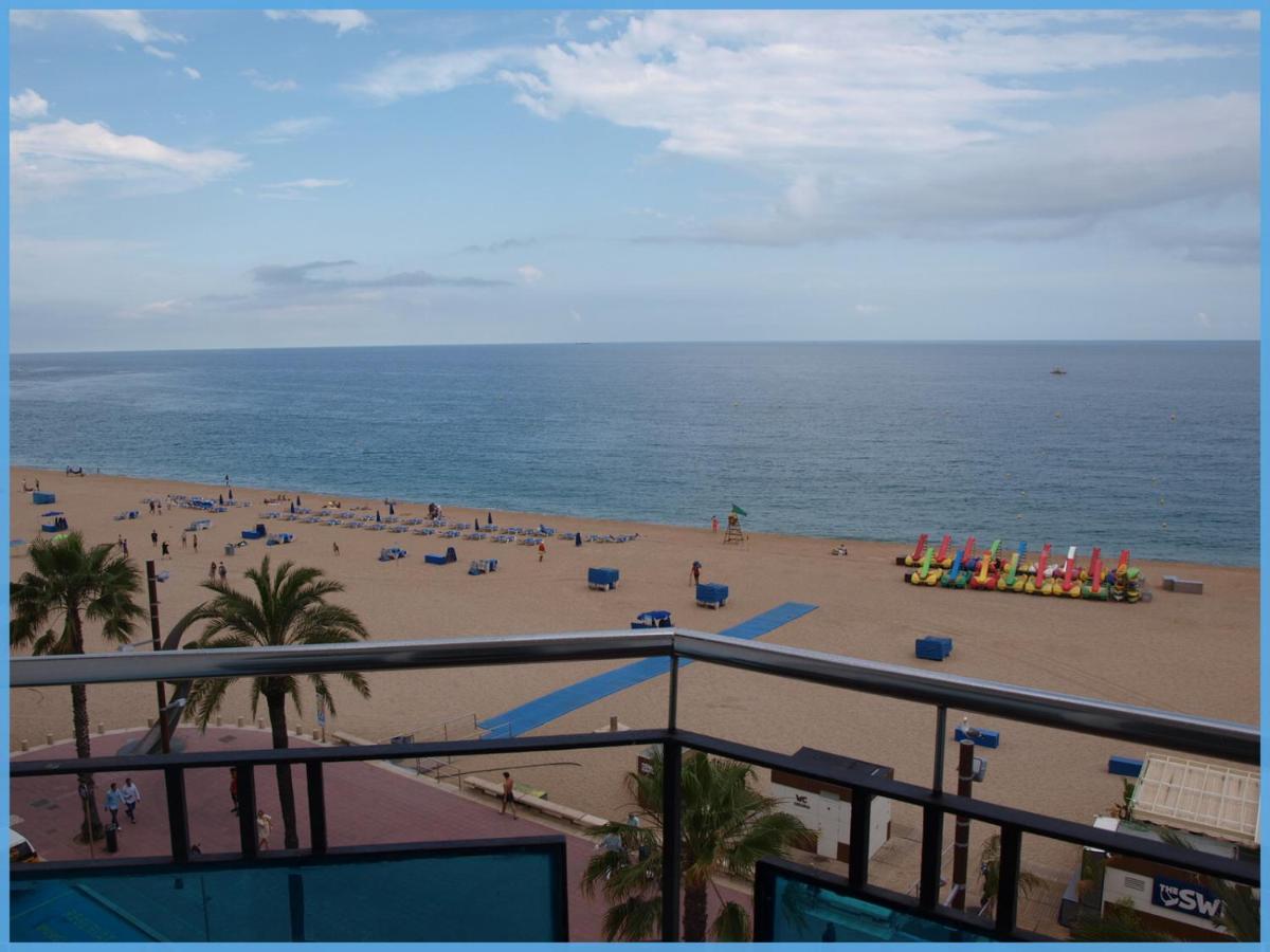 Hostal Mozaik Lloret โยเรตเดมาร์ ภายนอก รูปภาพ